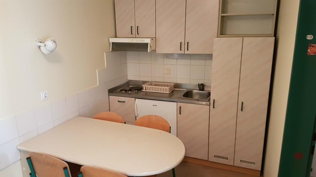 Summer Residence Hostel Ljubljana Extérieur photo